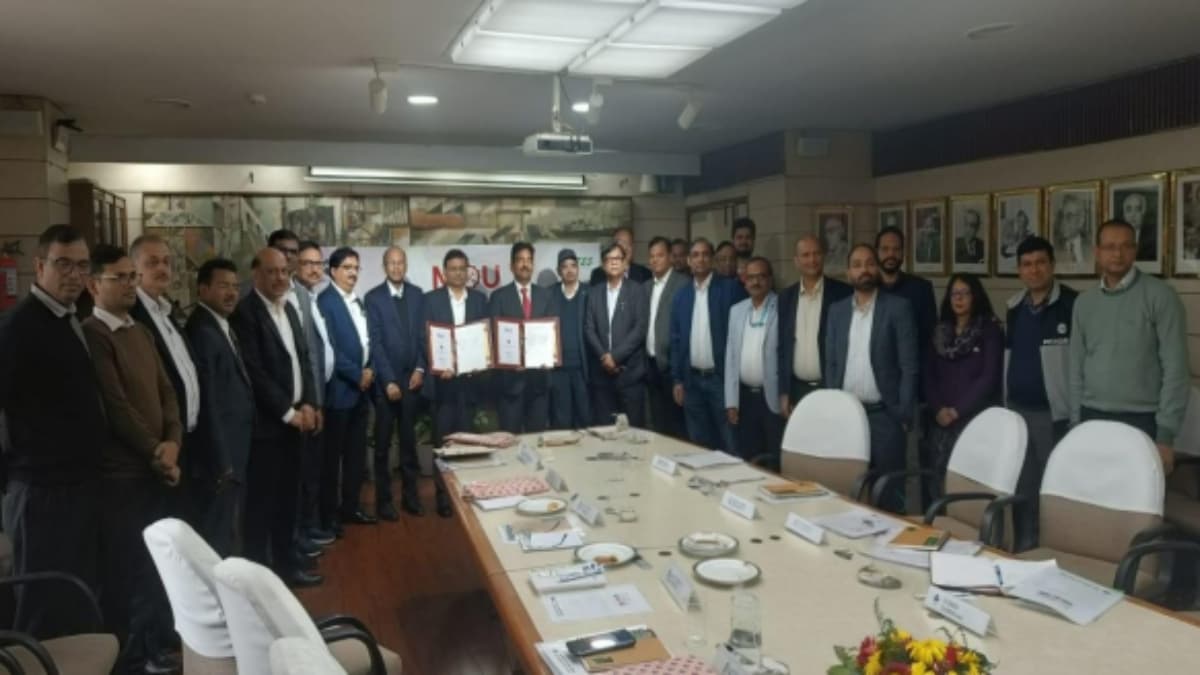 RITES & SAIL Sign Strategic MoU for Locomotive Leasing & Maintenance