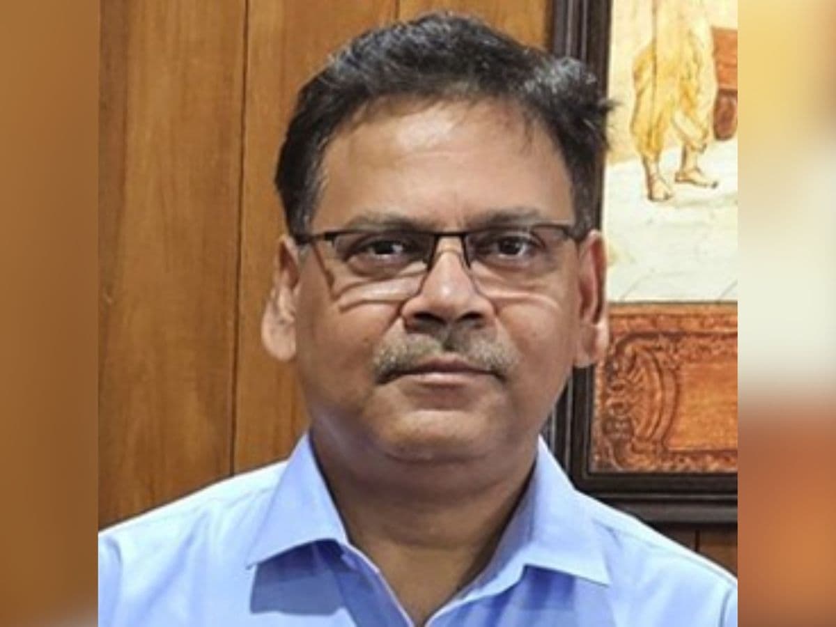 Rabindra Kumar Agarwal (IAS) appointed as Chairman and Managing Director of FCI Rabindra Kumar Agarwal (IAS) appointed as Chairman and Managing Director of FCI - PSU Connect News