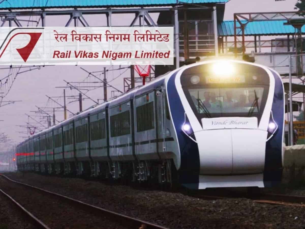 Rail Vikas Nigam Ltd signs MoU with Mr. Ashraf Gulam Mohmed Theba, Oman