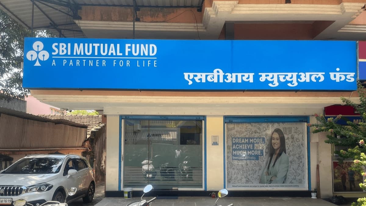 SBI Funds Management Files Draft Red Herring Prospectus for IPO of Up to 10% Stake