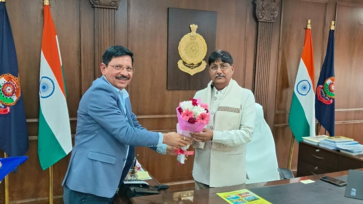 SECL CMD Harish Duhan Meets Chhattisgarh DGP to Strengthen Mining Cooperation