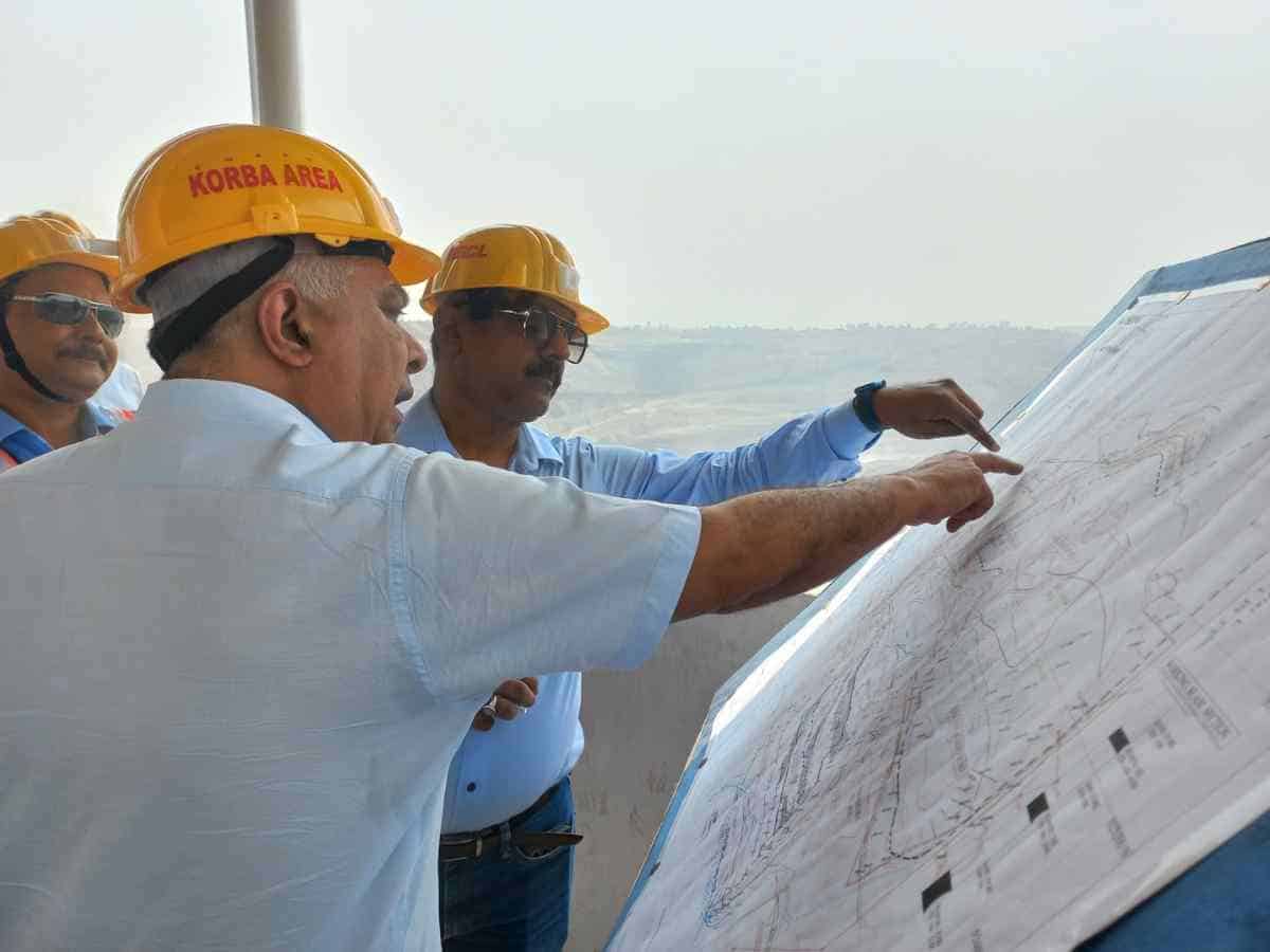 SECL Director (Personnel) reviewed production at Korba area