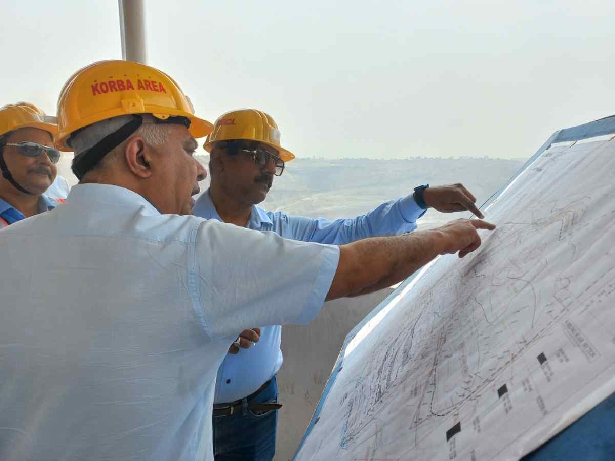 SECL Director (Personnel) reviewed production at Korba area