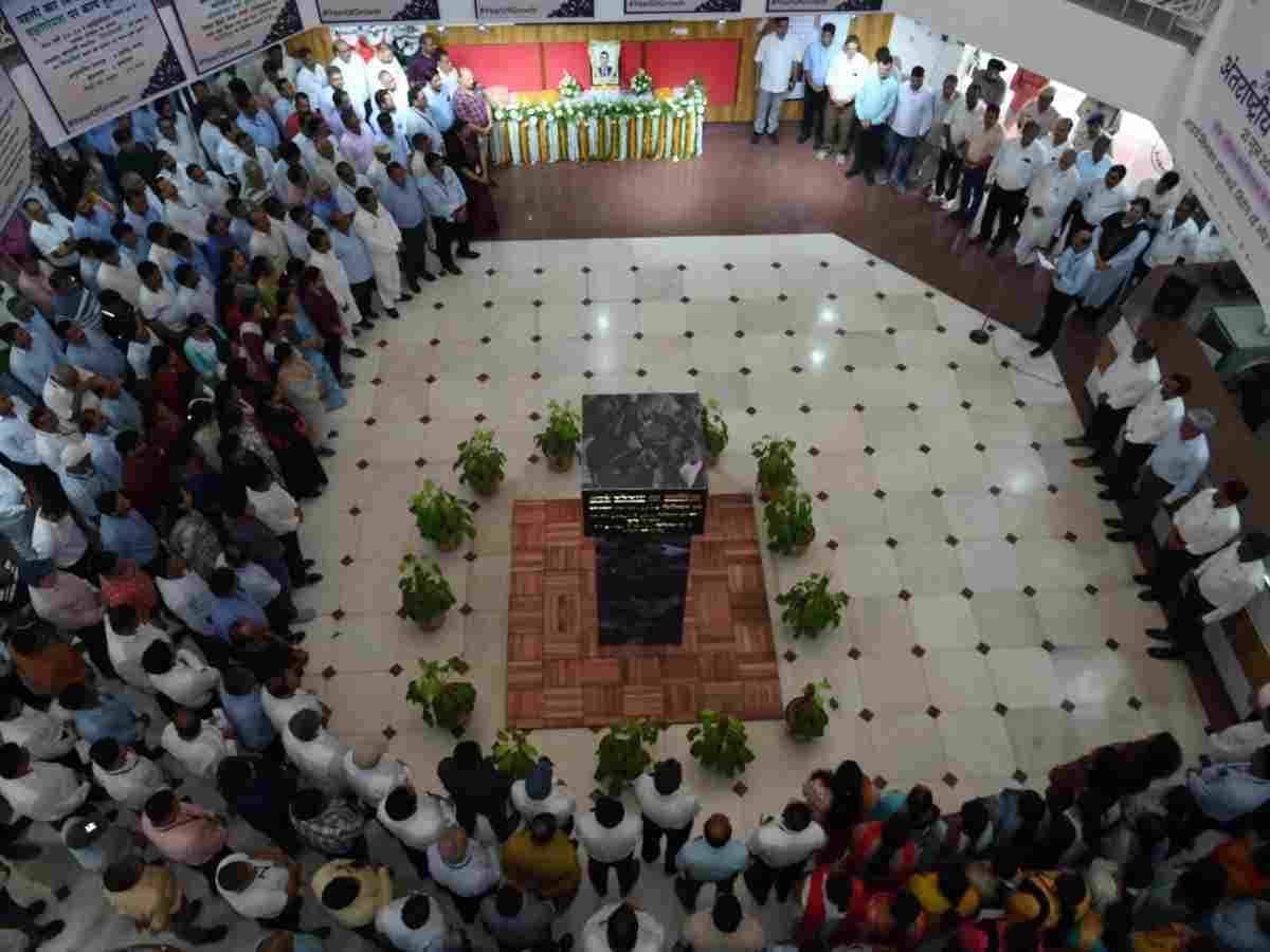 SECL pays emotional tribute to Jayant Kumar Khamari (IRSE), Chief Vigilance Officer