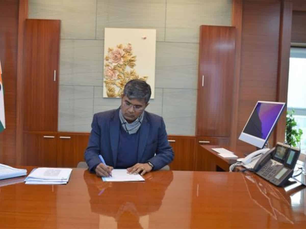 Shri Santosh Kumar Yadav, IAS joins as NHAI Chairman