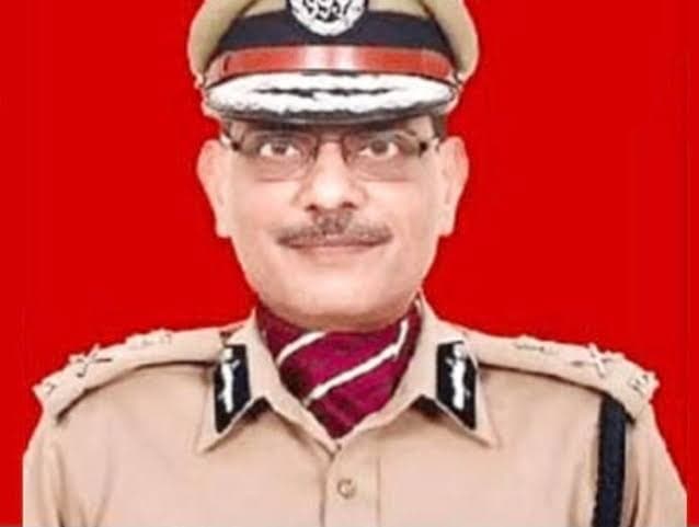 Shri Praveen Vashista (IPS) takes voluntarily retirement from his service