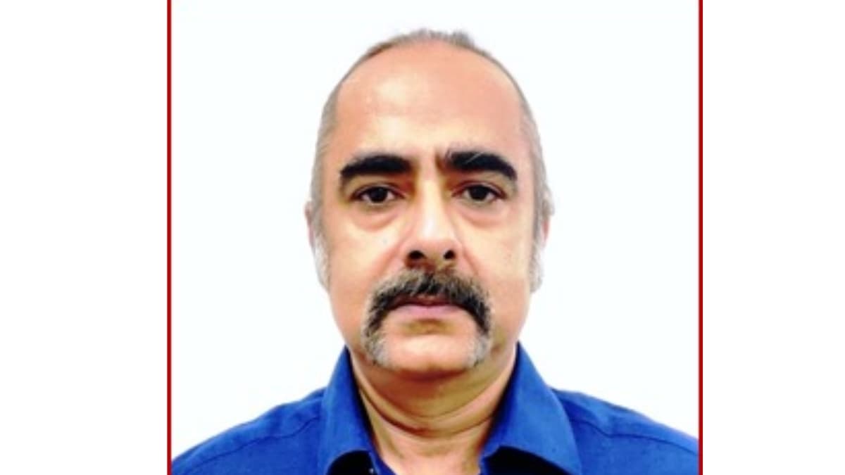 Shri Saharsh Bajpai takes over as Principal Chief Personnel Officer of Western Railway