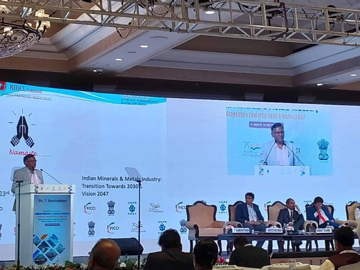 Sri T Saminathan, CMD, KIOCL attends International conference in New Delhi