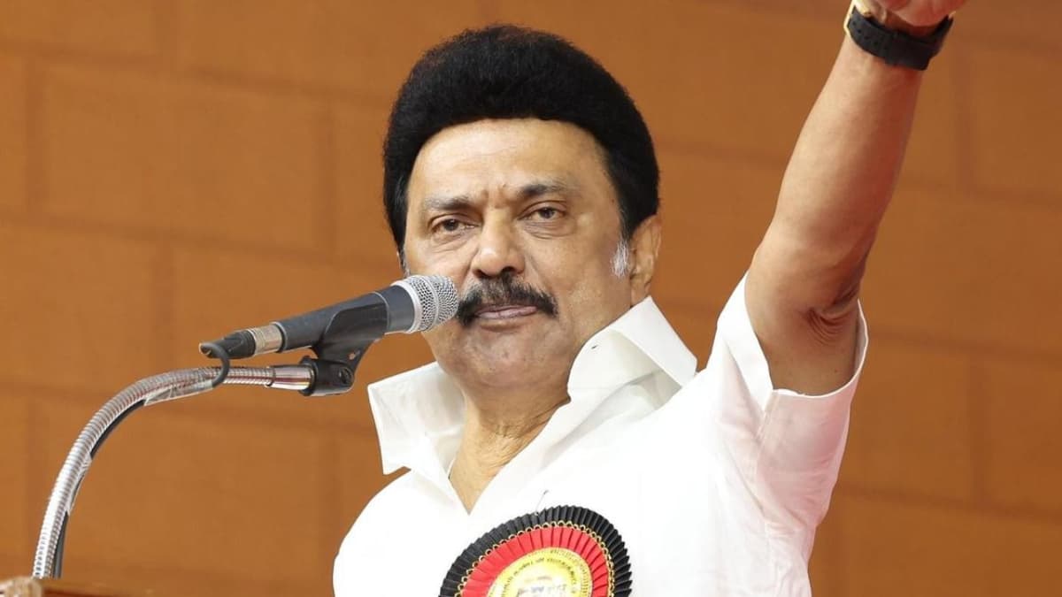 Tamil Nadu CM Stalin Credits ₹5,000 to 1.3 Crore Women in Pre‑Poll Initiative
