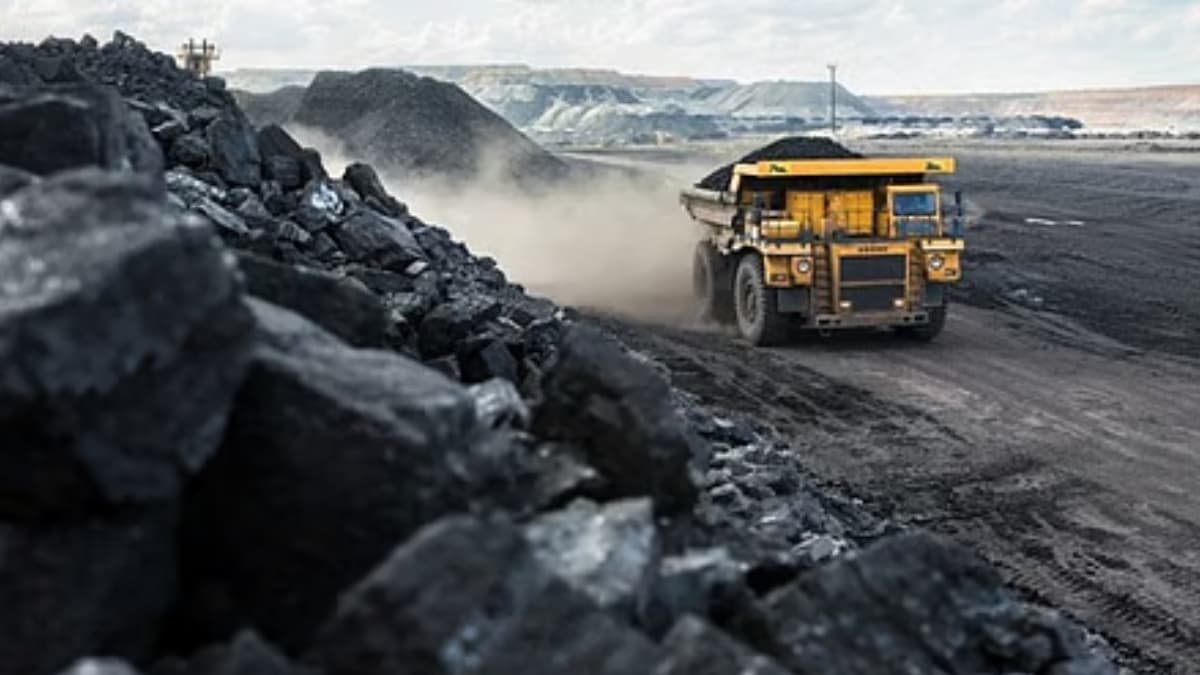 WCL Nagpur Area Achieves Record Coal Dispatch of 106.19 Lakh Tonnes in FY26