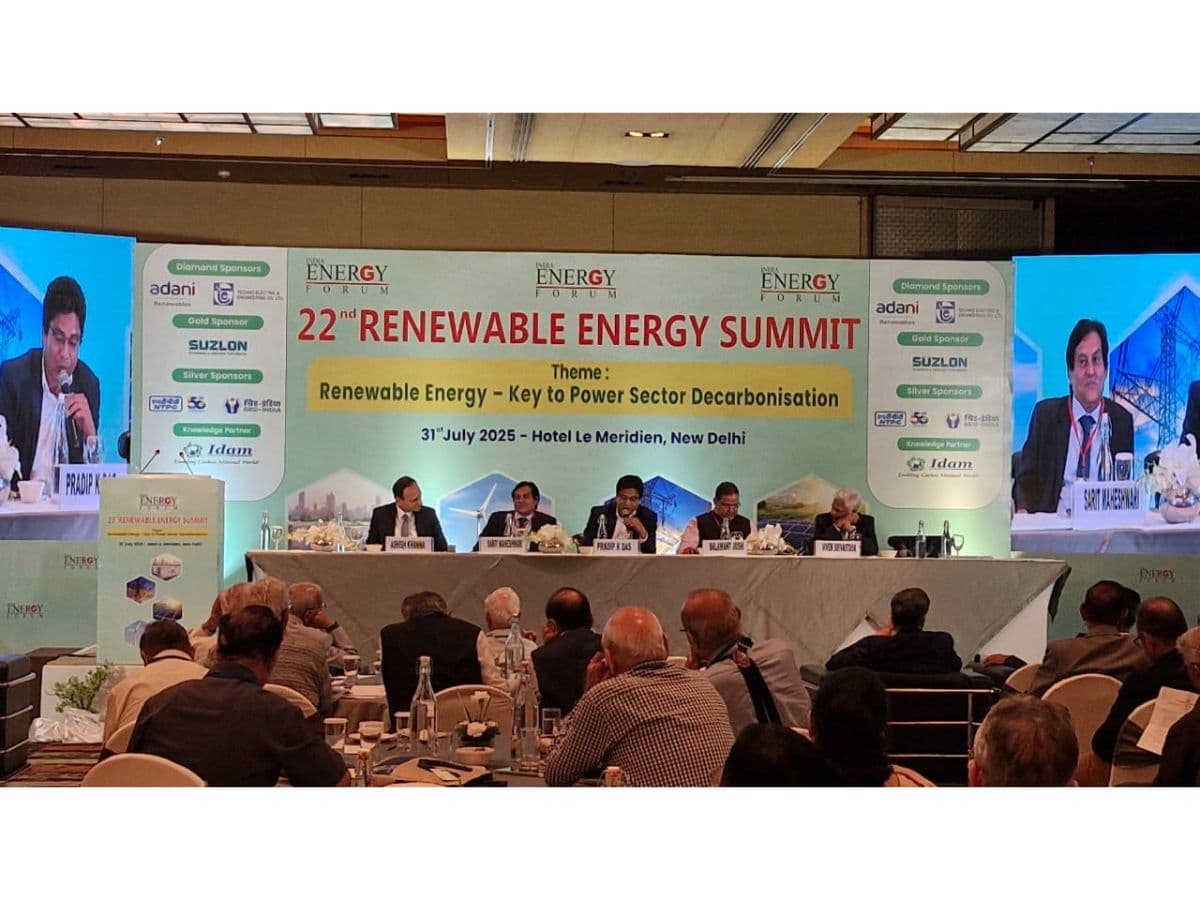 CMD, IREDA Leads Insightful Panel at 22nd Renewable Energy Summit 2025