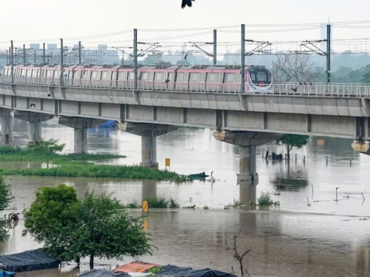 Delhi Flood: Yamuna Bank Metro Station closed
