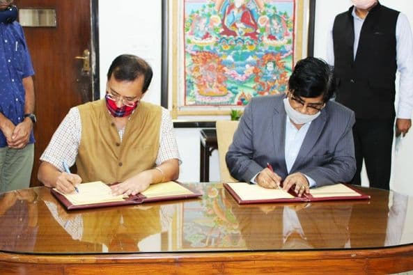 Morarji Desai National Institute of Yoga signs MoU with ICCR