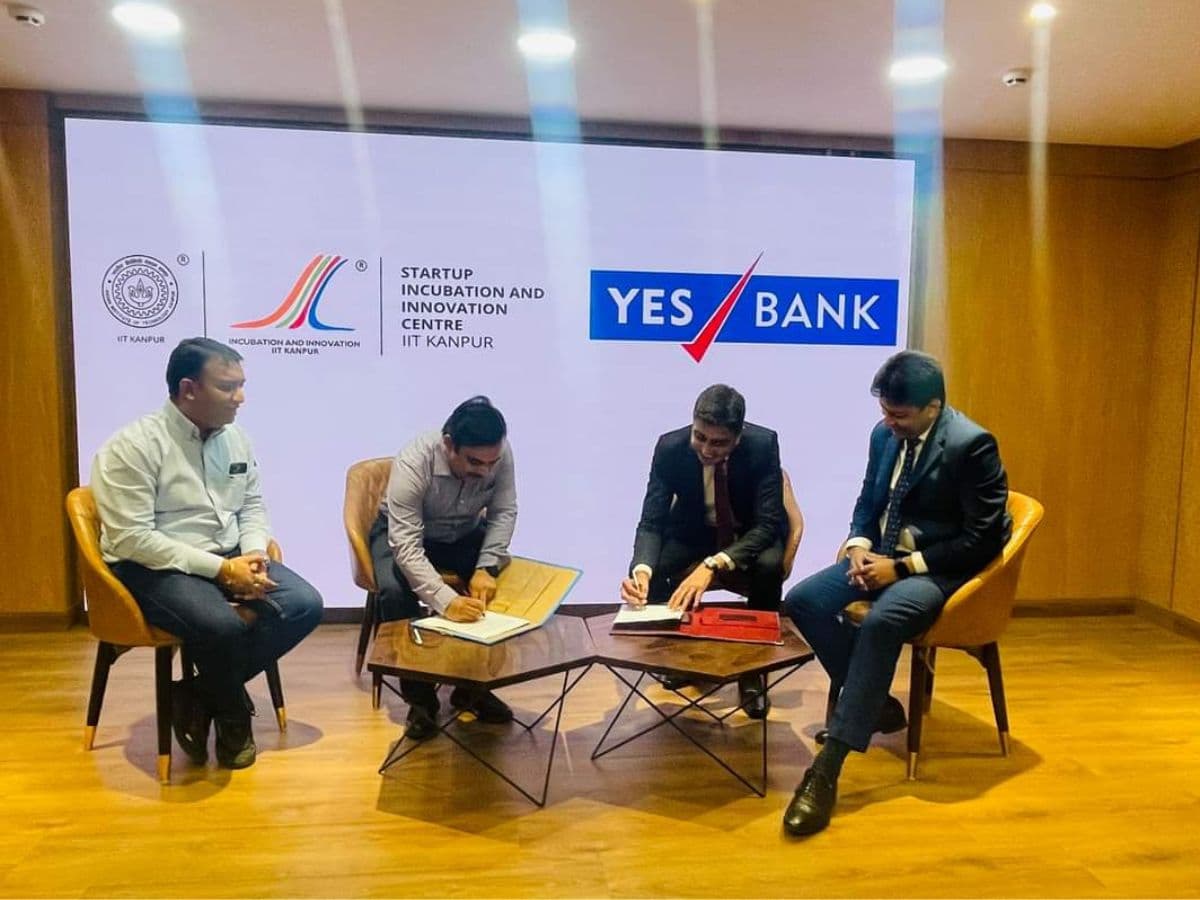 Yes Bank signs MoU with Startup Incubation and Innovation Centre, IIT Kanpur