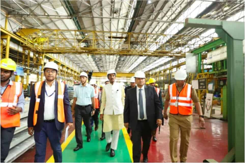 BEML unveils driverless metro train set for Line 2 & 7 in Mumbai