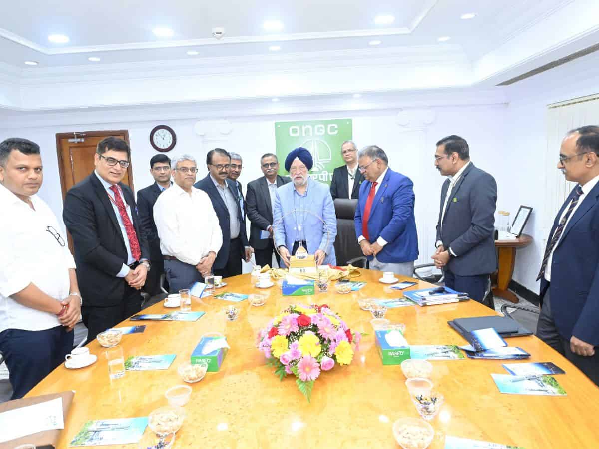 Petroleum Minister Shri Puri launches MRPL’s New Product