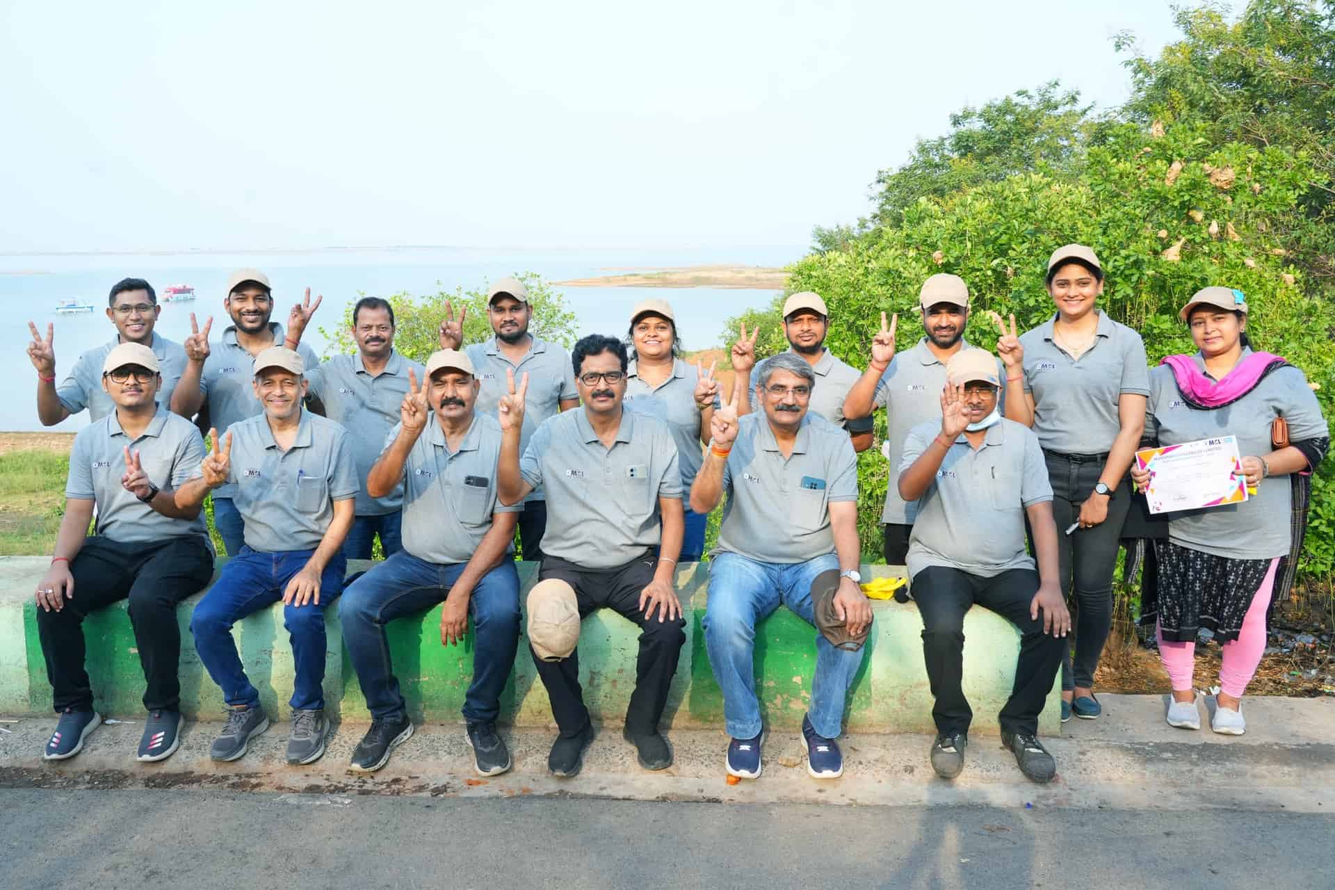 MCL conducts cleanliness drive at Hirakud dam