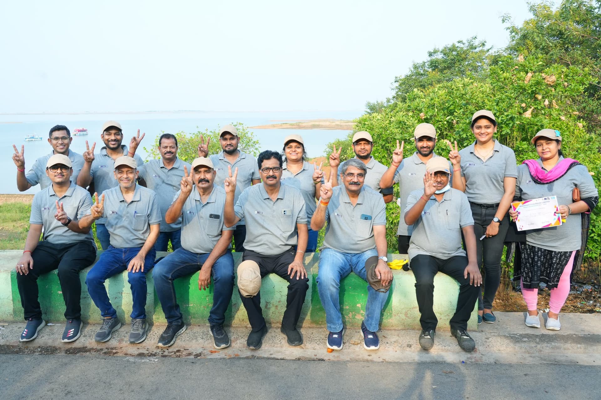 MCL conducts cleanliness drive at Hirakud dam