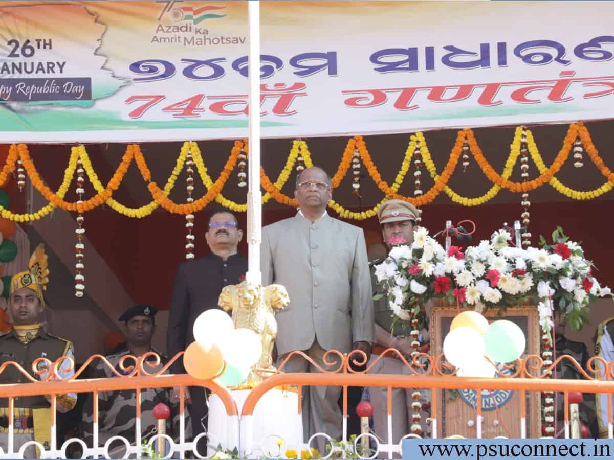 Nalco Cmd Unfurls National Flag At Damanjodi