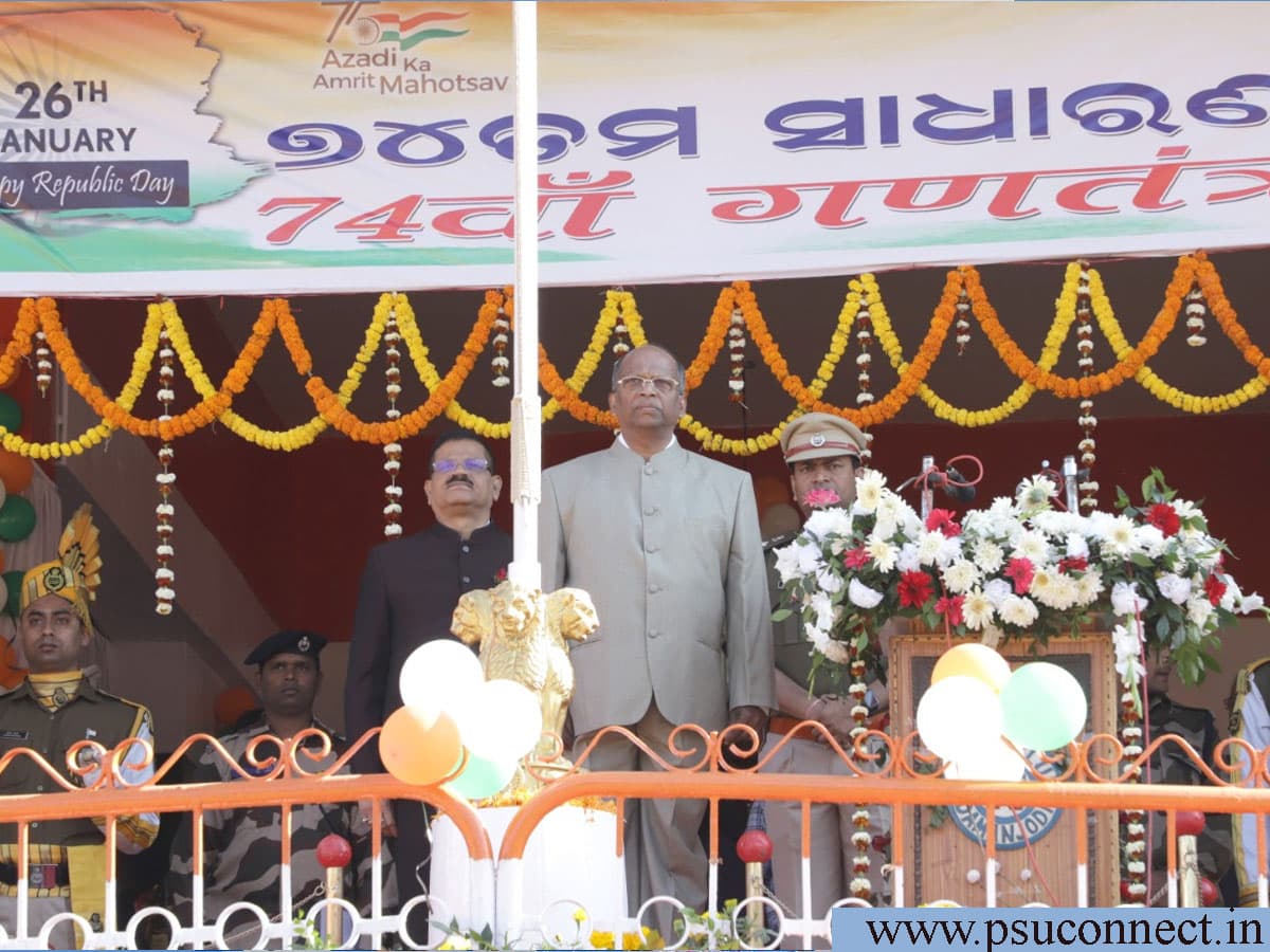 Nalco Cmd Unfurls National Flag At Damanjodi
