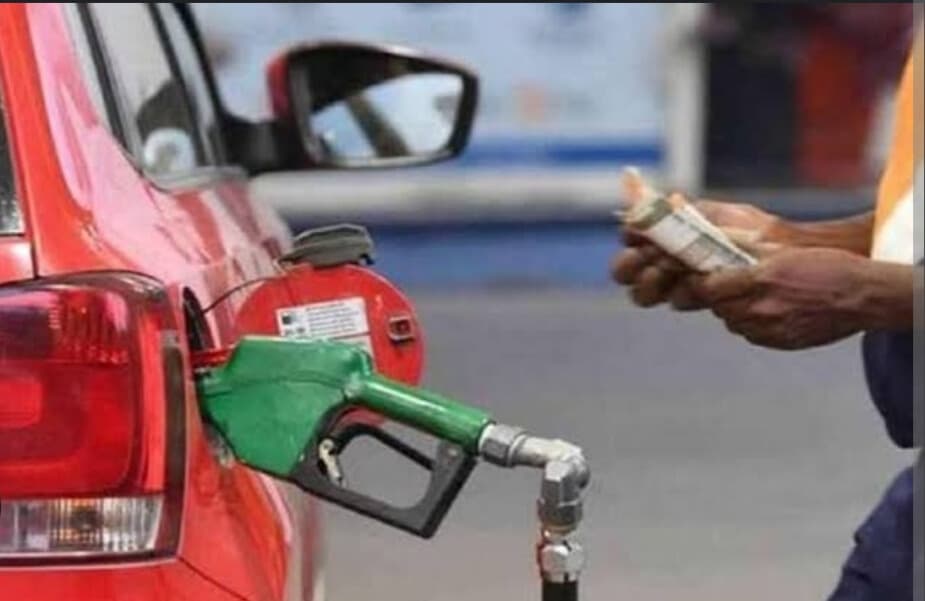 Central Government slashed oil prices by Rs 2 per litre