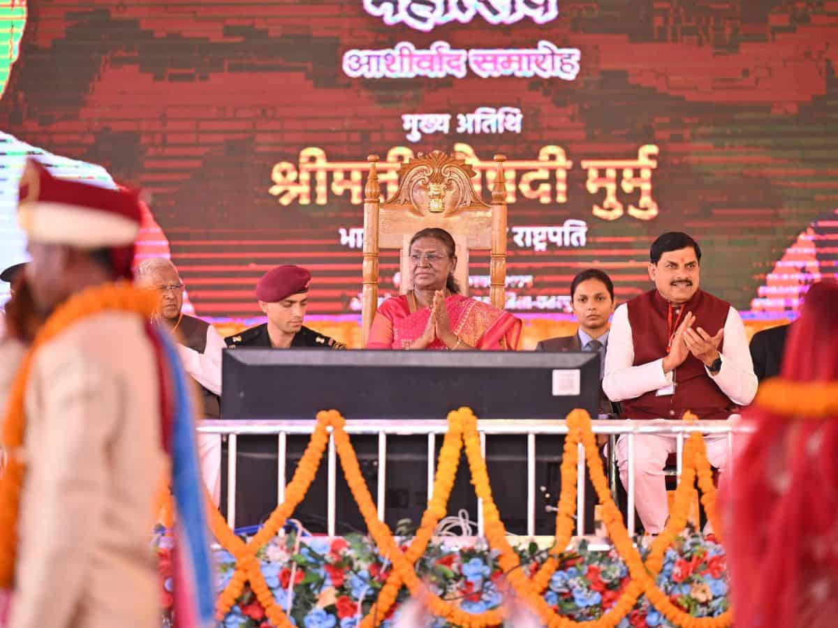 President of India graces mass wedding ceremony