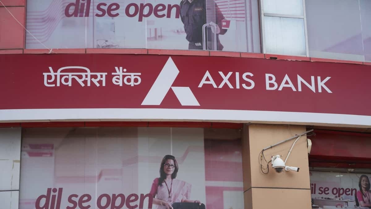 Axis Bank Updates KMPs for Material Event Disclosures | SEBI Regulation 30