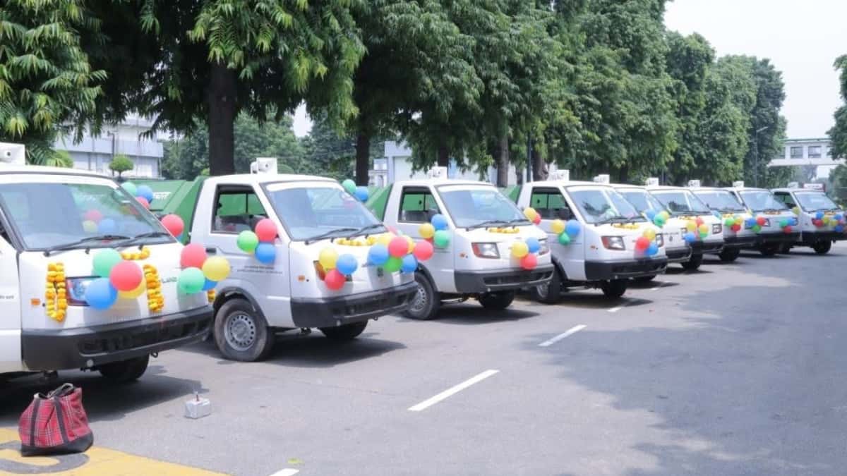 BEL Ghaziabad Donates 10 Garbage Tipper Vehicles to UPSIDA under CSR Initiative