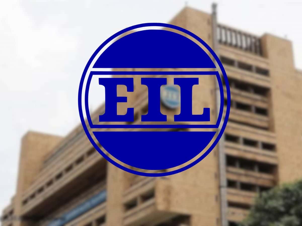 Shri Sunil Bhatia Director Finance EIL Receive Top Rankers Excellence Award 2020