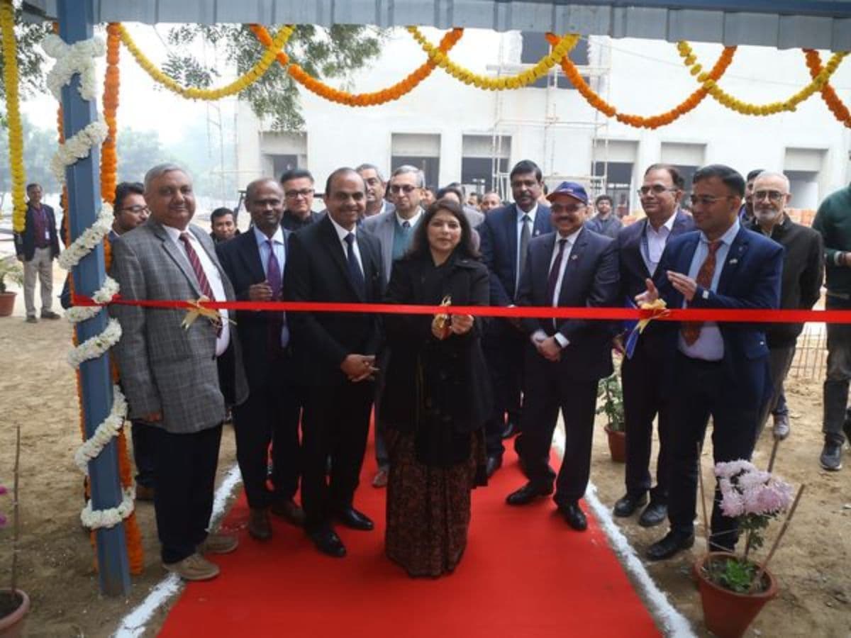 EIL, CMD Inaugurates New 'Pilot scale catalyst testing unit' at EIL-R&D centre