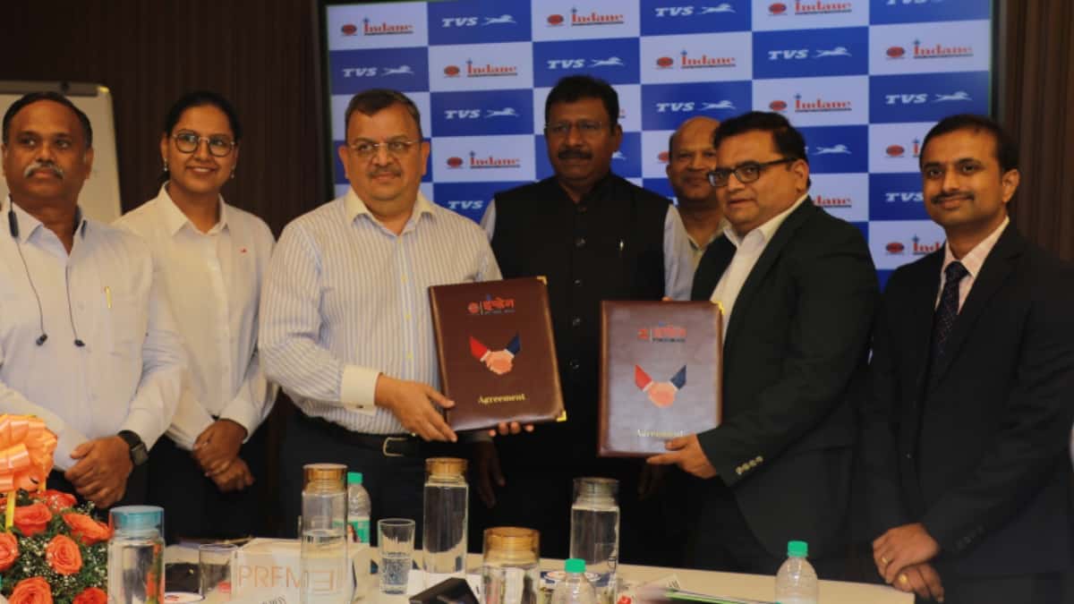 Indian Oil (IOCL) Signs MoU with TVS Motor to Boost Green LPG Cylinder Delivery Across India