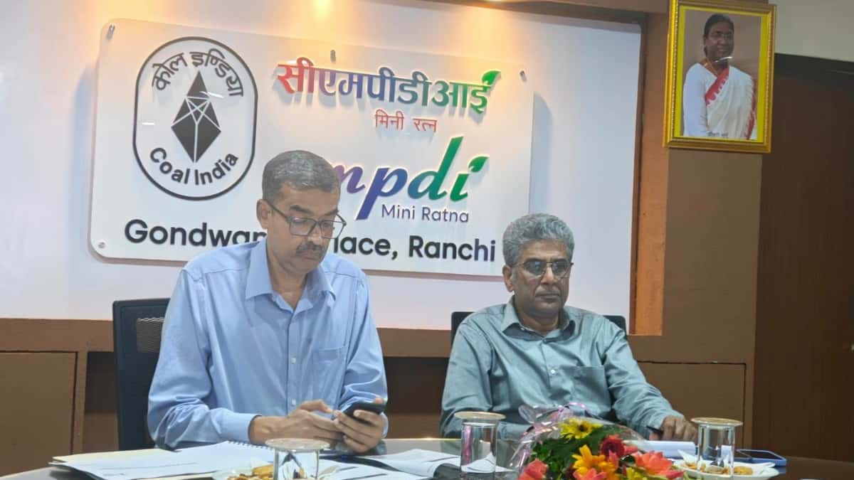 Ministry of Coal Reviews Coal Exploration and R&D Projects at CMPDI