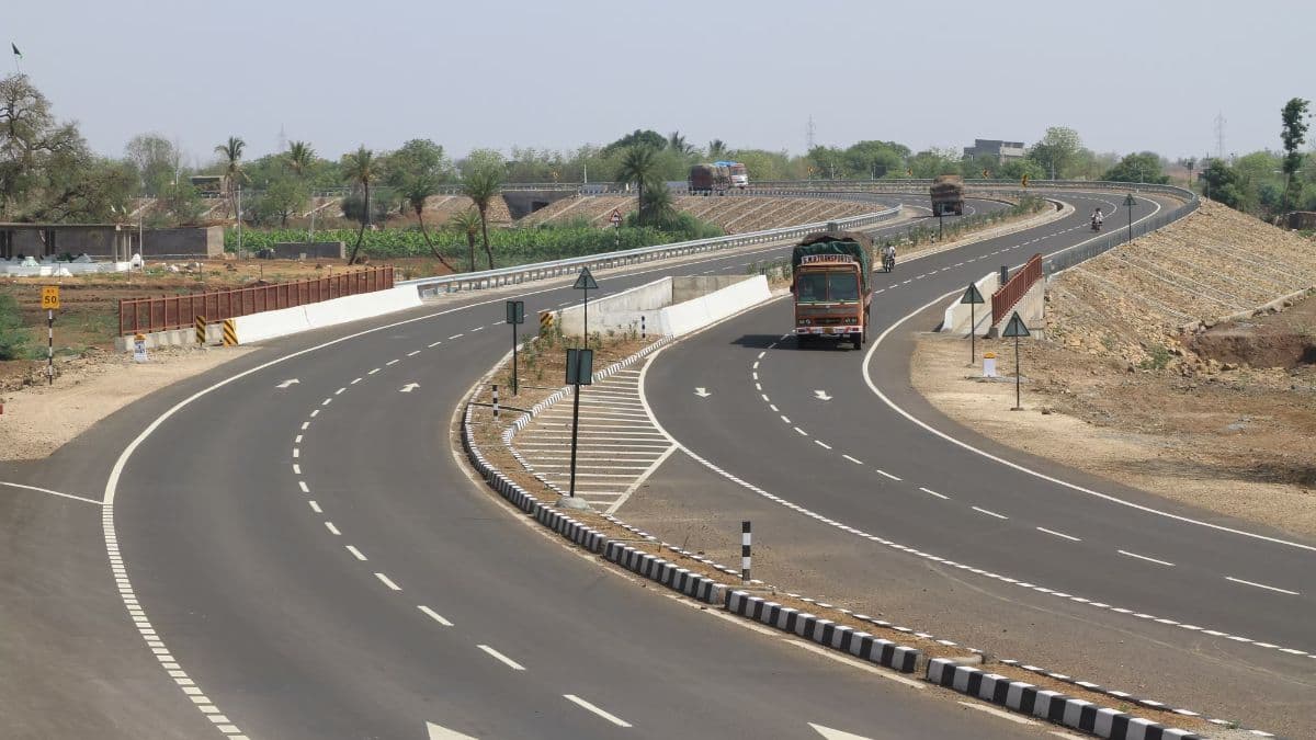 NHAI Finalizes 17 Highway Projects for Monetization in FY 2026-27