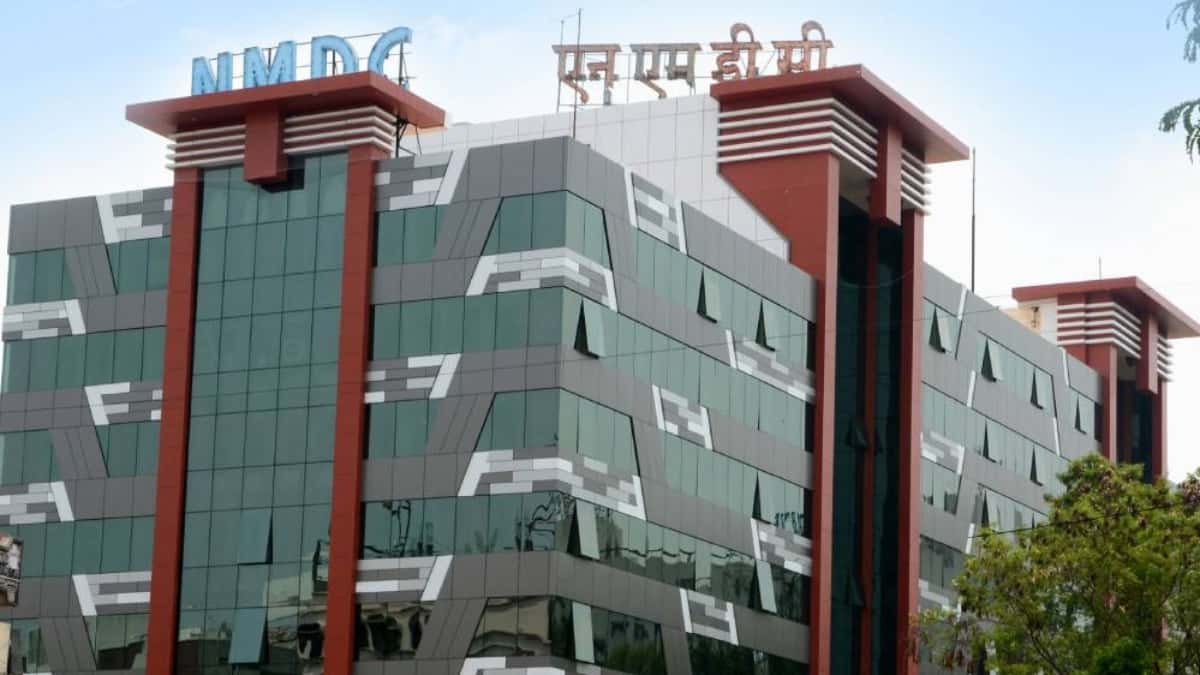 NMDC to Support Digital Studio in Sandur with ₹40 Lakh Investment