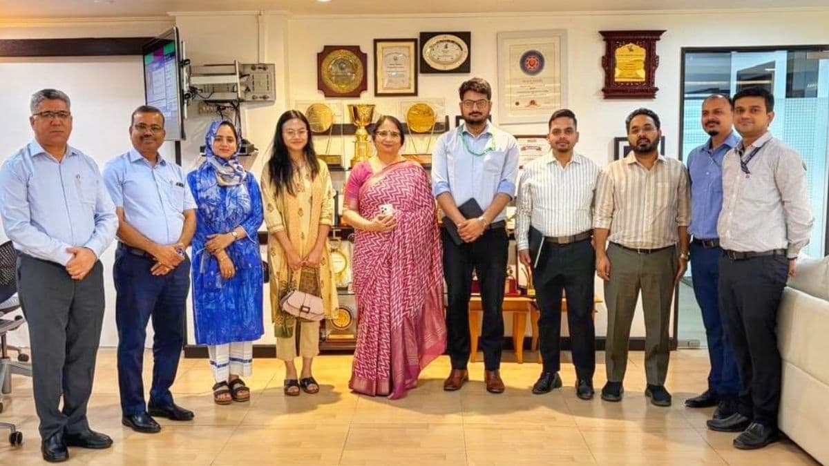 PFC Hosts 2024 Batch IAS Officers for Interaction on India’s Power Sector