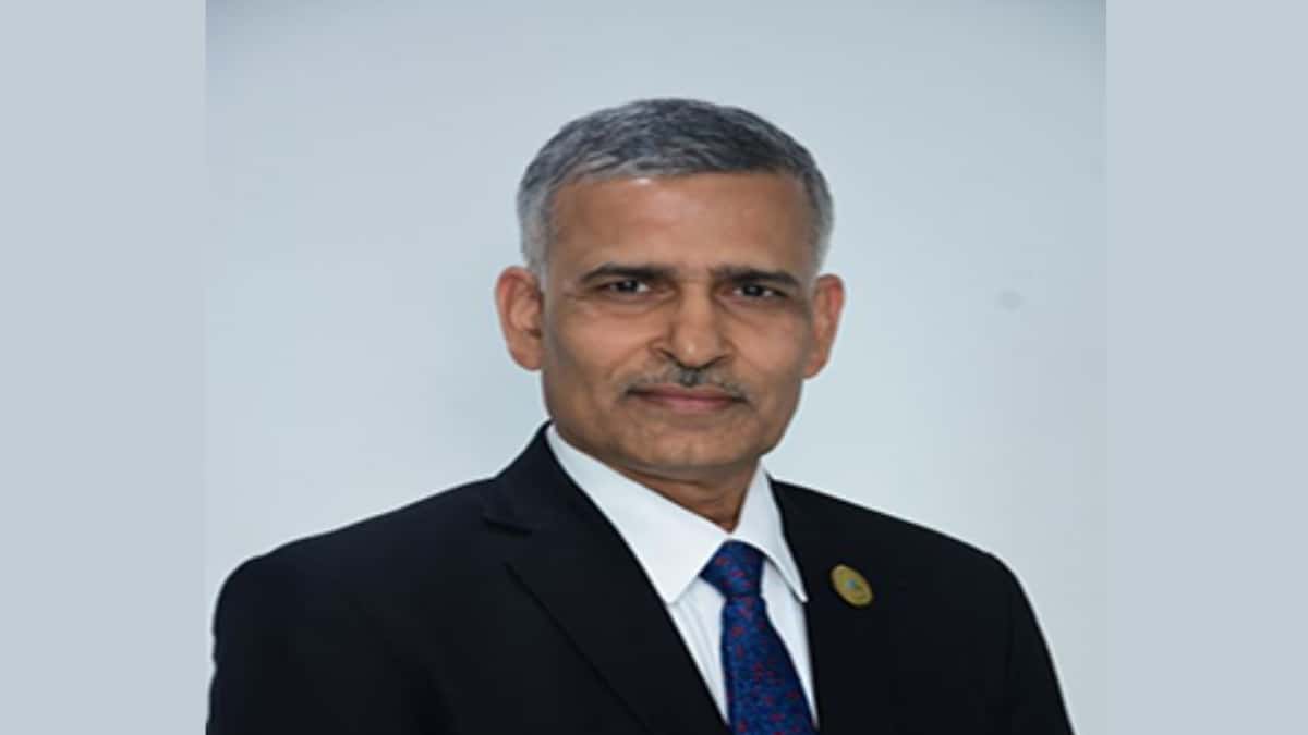 SBI Announces Senior Management Change as Deputy MD Binod Kumar Mishra Superannuates
