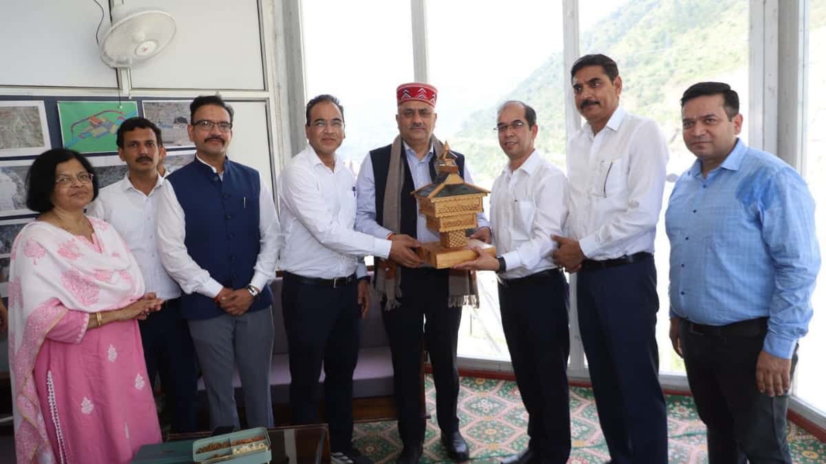 SJVN Director Rajesh Kumar Chandel Reviews Luhri HEP-I, Rampur HPS Progress