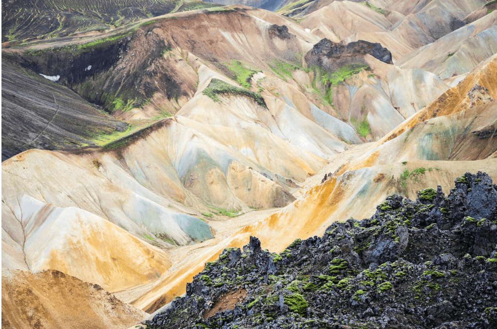 Technological advancements in mineral extraction showcased at a company-hosted event by J & K Minerals Ltd