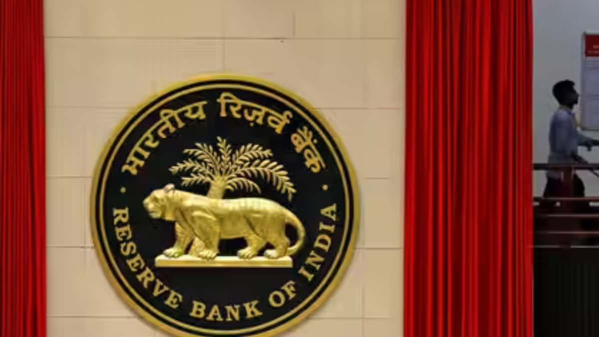 RBI imposes monetary penalty on Hinduja Leyland Finance Limited