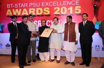 CMD, NBCC conferred Best PSU CMD of the Year -2015 Award