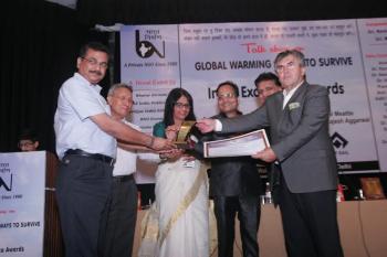 IRCTC Finance Director Shri M P Mall conferred ‘DF of the Year Award’.