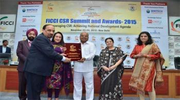 Punjab National Bank gets  CSR Award