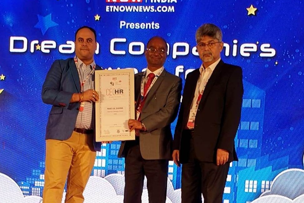 CMD SJVN Conferred with ET Now Award for CEO with HR Orientation