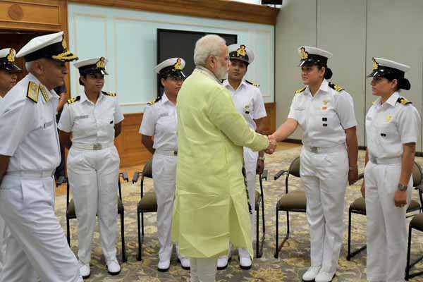 PM meets crew of Navika Sagar Parikrama