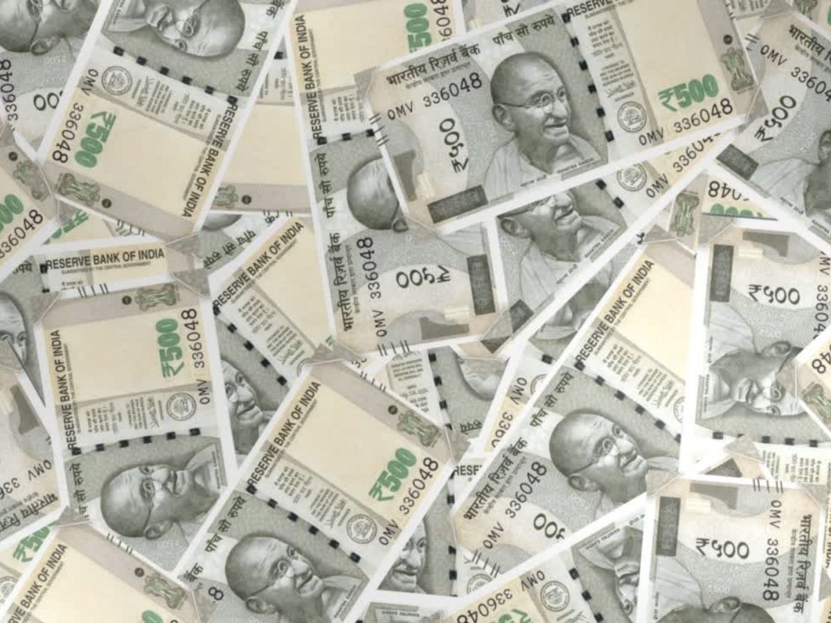  RBI not looking to withdraw 500 notes or re-introducing Rs 1,000 currency: Governor