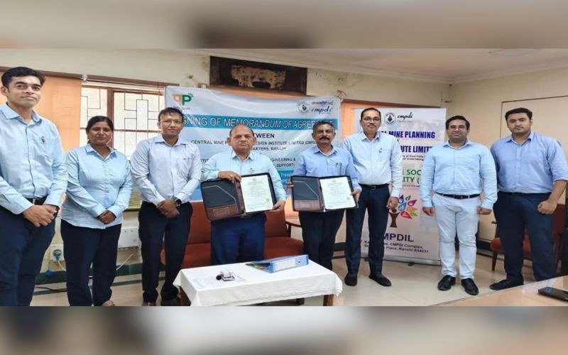 CMPDI signs MoU with Central Institute of Petrochemicals Engineering and Technology to train Youths in Ranchi