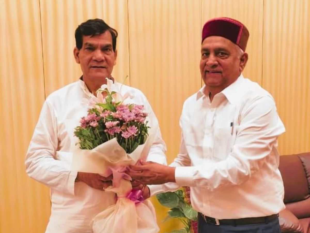 Sh. AK Singh Director Finance SJVN Meets Minister of Power, Uttar Pradesh in Lucknow
