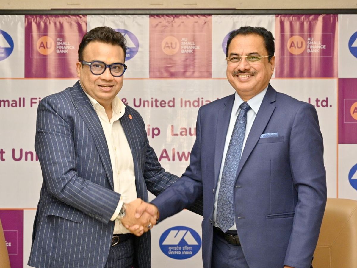 AU Small Finance Bank enters into a strategic partnership with United India Insurance