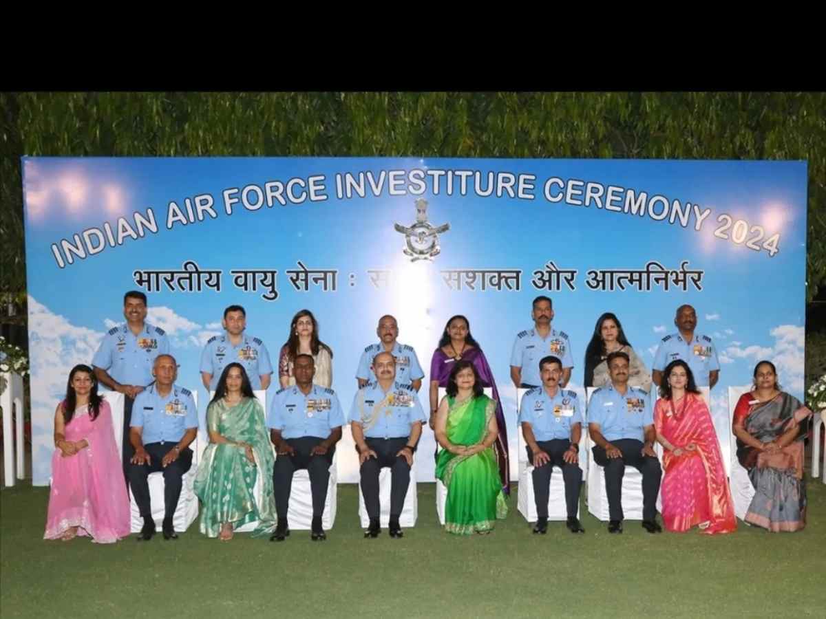 Air Chief Marshal VR Chaudhari, CAS presented Presidential Awards to 51 IAF personnel
