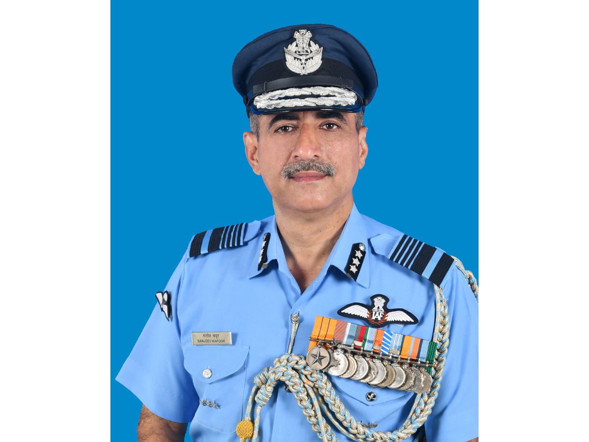 Air Marshal Sanjeev Kapoor assumes charge as Director General (I&S)